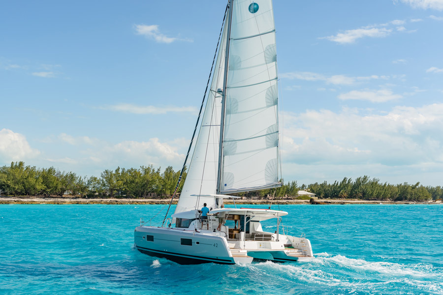 Aeolian Breeze - Lagoon 42