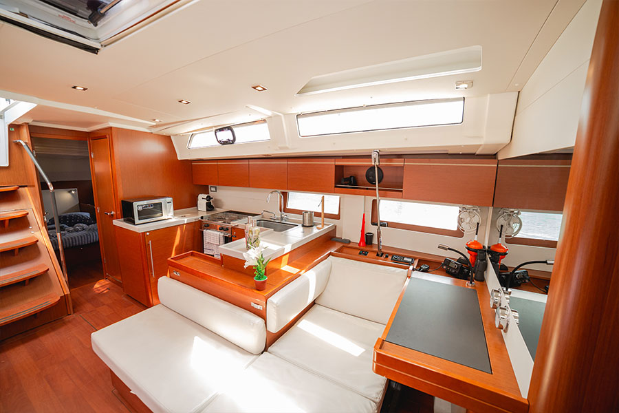 Aeolian Muse - Oceanis 51.1