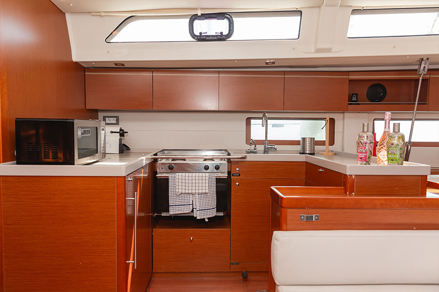 Aeolian Muse - Oceanis 51.1